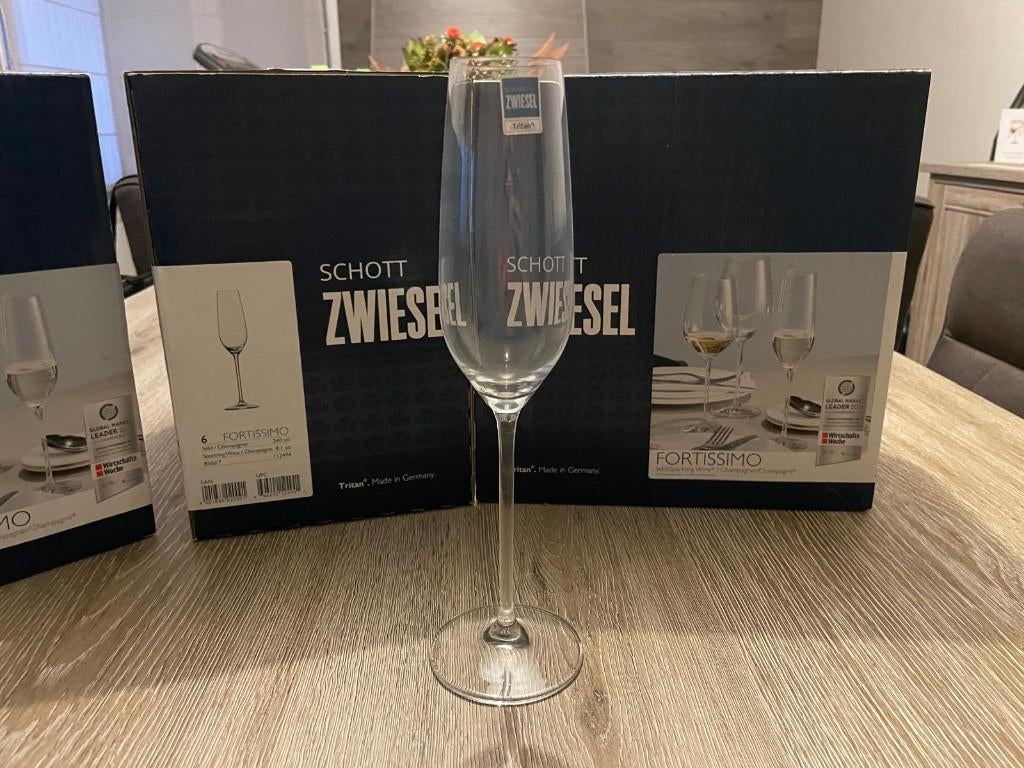 17 champagneglazen kristal Schott Zwiesel, Ophalen, Zo goed als nieuw, Overige typen
