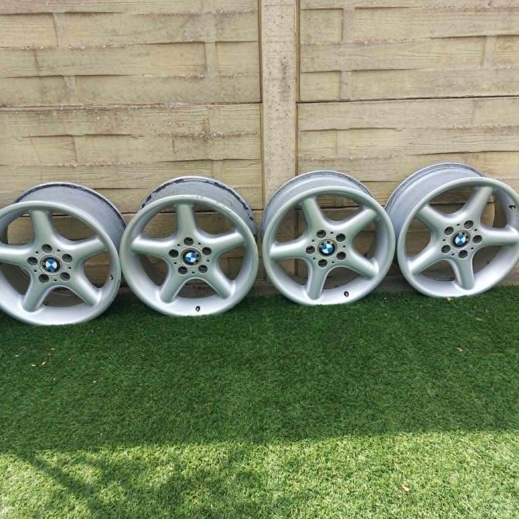 Ensemble de jantes BMW 5 x 120 à 17 pouces le plus large, Achat, Boîte manuelle, Bleu, 2 portes
