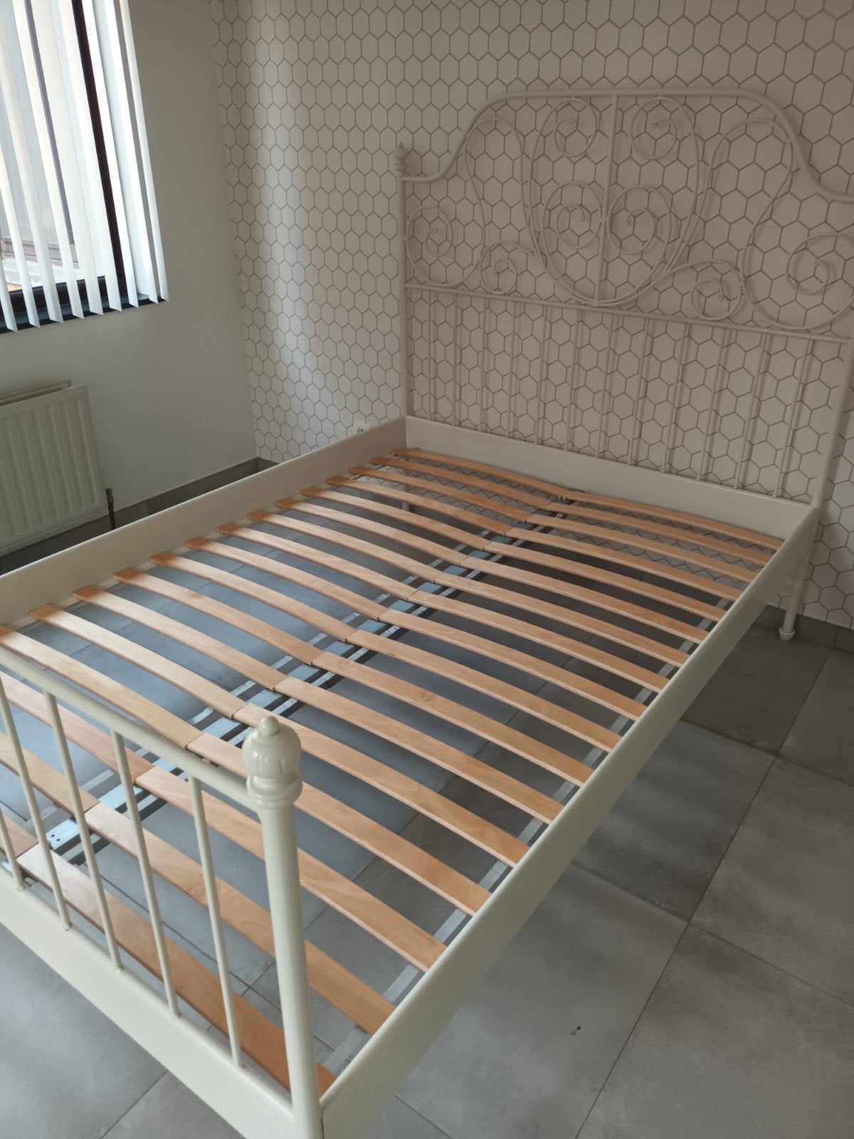 BED METAAL IKEA 140 X 200 CM, Ophalen, Metaal, 200 cm