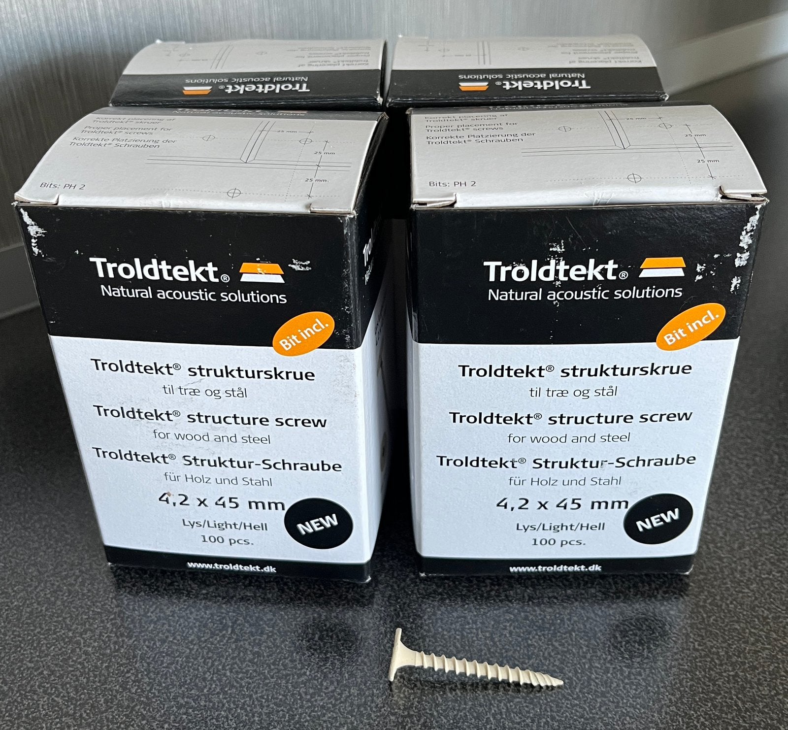4 dozen schroeven, Ophalen, Nieuw, Schroeven