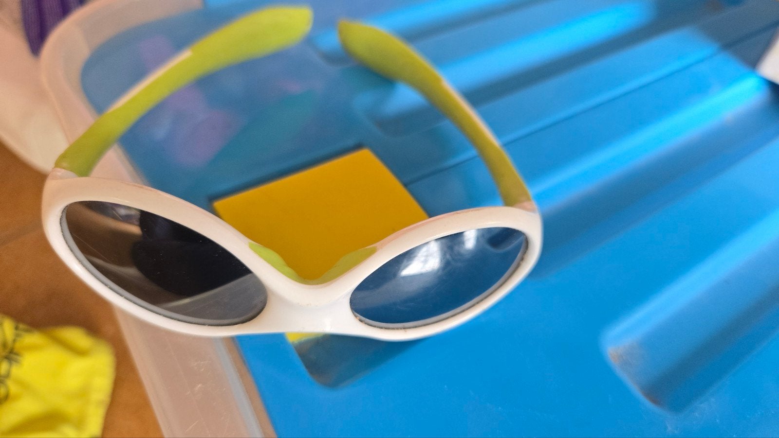 Zonnebrillen voor baby's