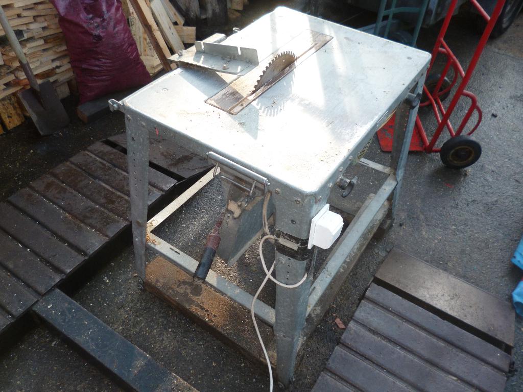 zaagtafel, Doe-het-zelf en Bouw, Gereedschap | Zaagmachines, Ophalen, Gebruikt