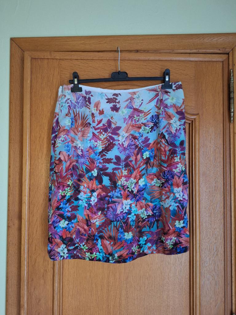 jupe courte multi couleurs Melvin - taille 44, Taille 42/44 (L), Comme neuf, Enlèvement, Au-dessus du genou