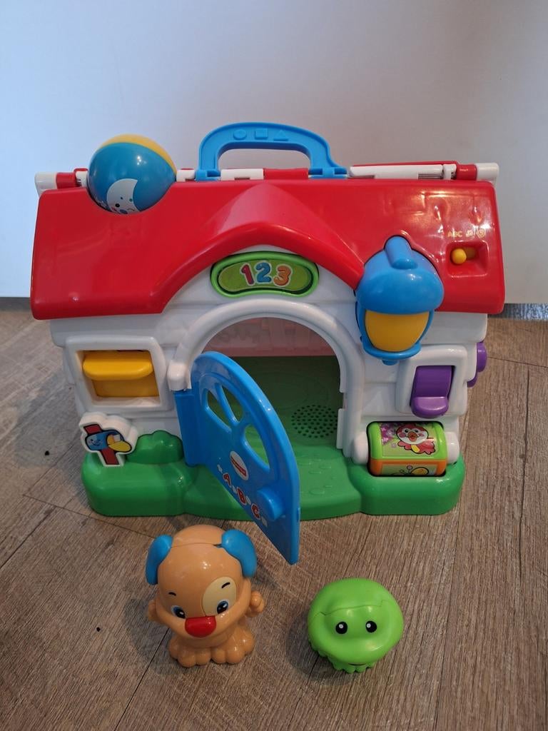 Fisher-price huisje met geluiden en 2 popjes, Kinderen en Baby's, Ophalen, Gebruikt