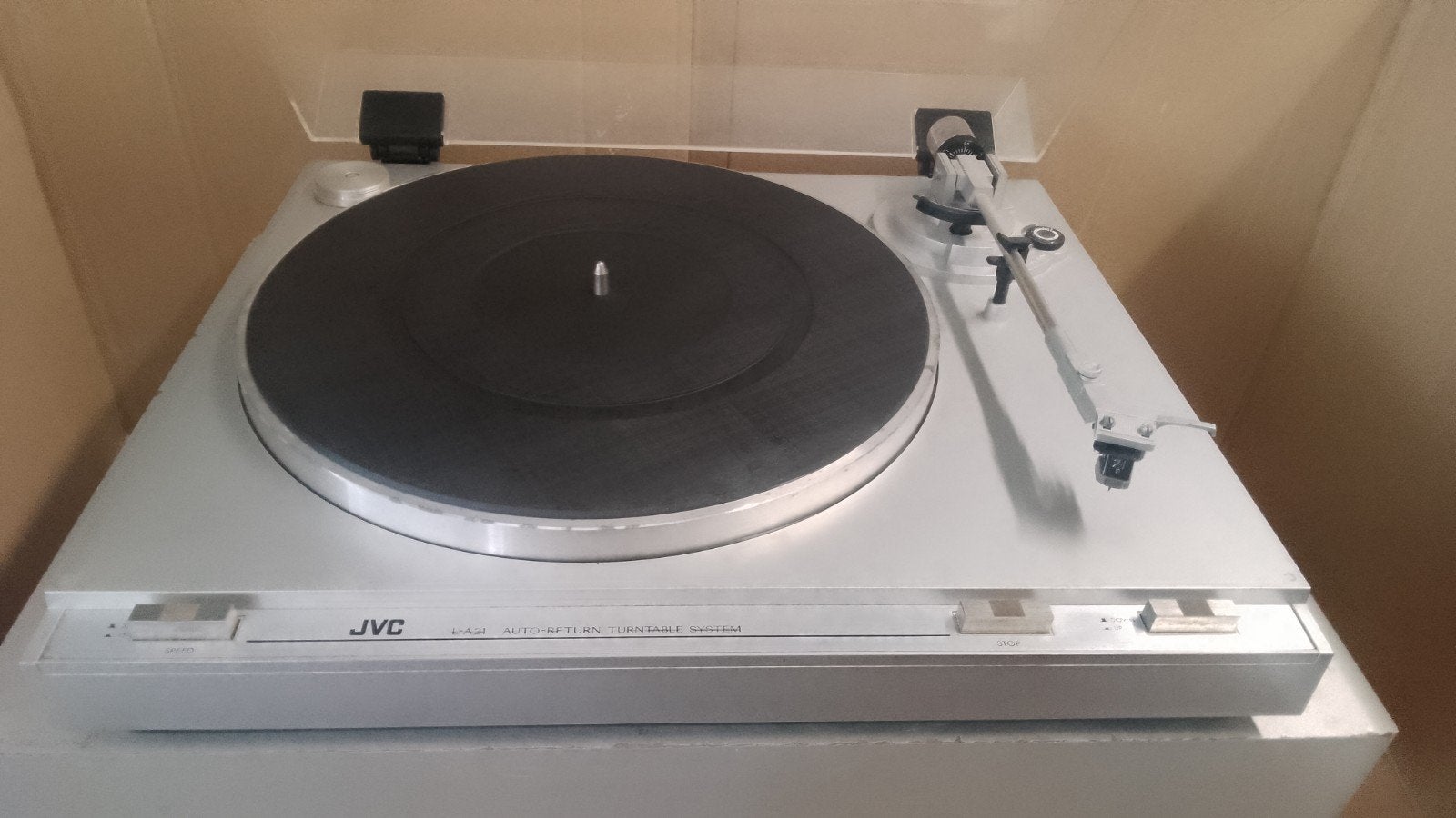 Prachtige platen speler nieuwe naald JVC koopje, TV, Hi-fi & Vidéo, Tourne-disques, Tourne-disque, Enlèvement