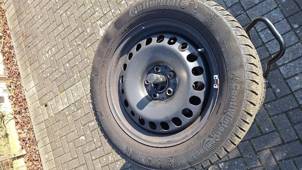 Winterbanden Mercedes Original op stalen velg met druksensor, Pneus et Jantes, 17 pouces, Enlèvement, Utilisé