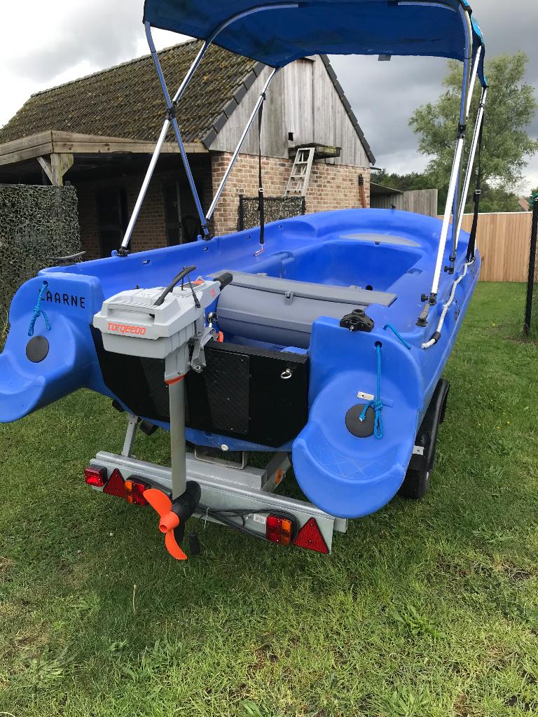 Boot fun hak 3,90m, Watersport en Boten, Motorboten en Motorjachten, Gebruikt, Overige materialen, Elektrisch, Buitenboordmotor