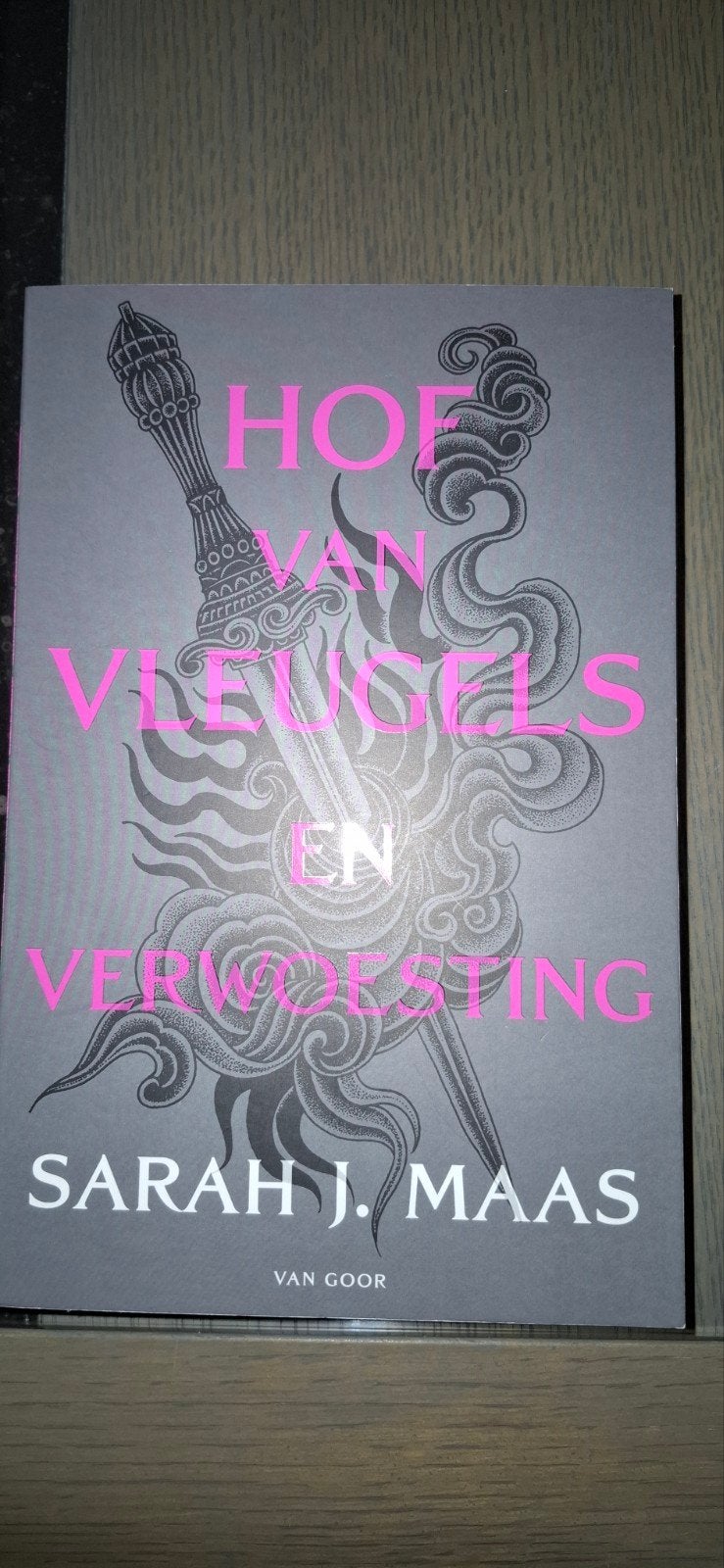 Sarah J. Maas - Hof van vleugels en verwoesting, Boeken, Ophalen of Verzenden, Sarah J. Maas
