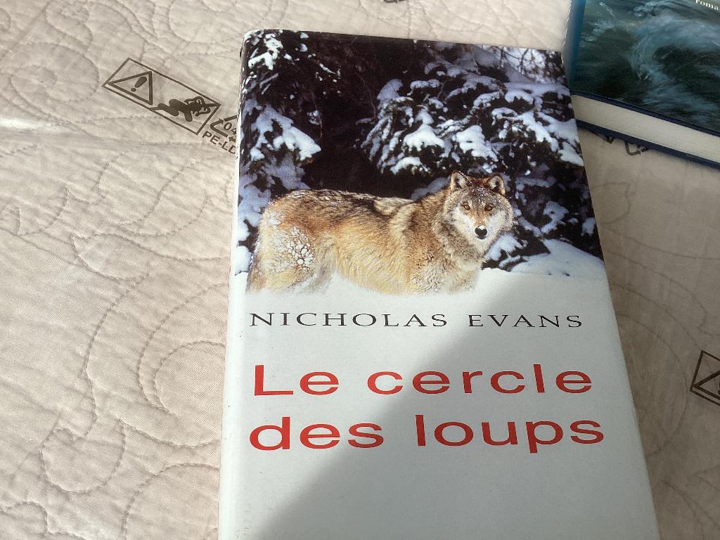 Le Cercle des Louis. Nicholas Evans, Ophalen of Verzenden, Zo goed als nieuw, Europa overig