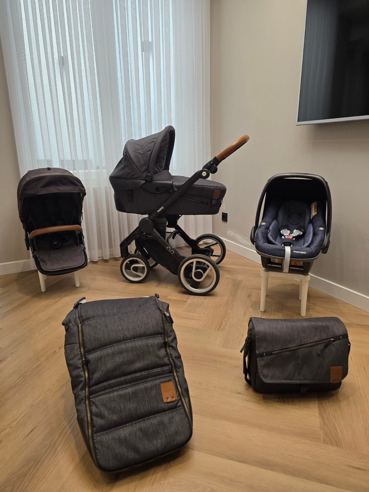 Complete mutsy evo 3in1 kinderwagen vanaf geboorte tot 4jaar, Enfants & Bébés, Poussettes & Combinaisons, Enlèvement, Poussette