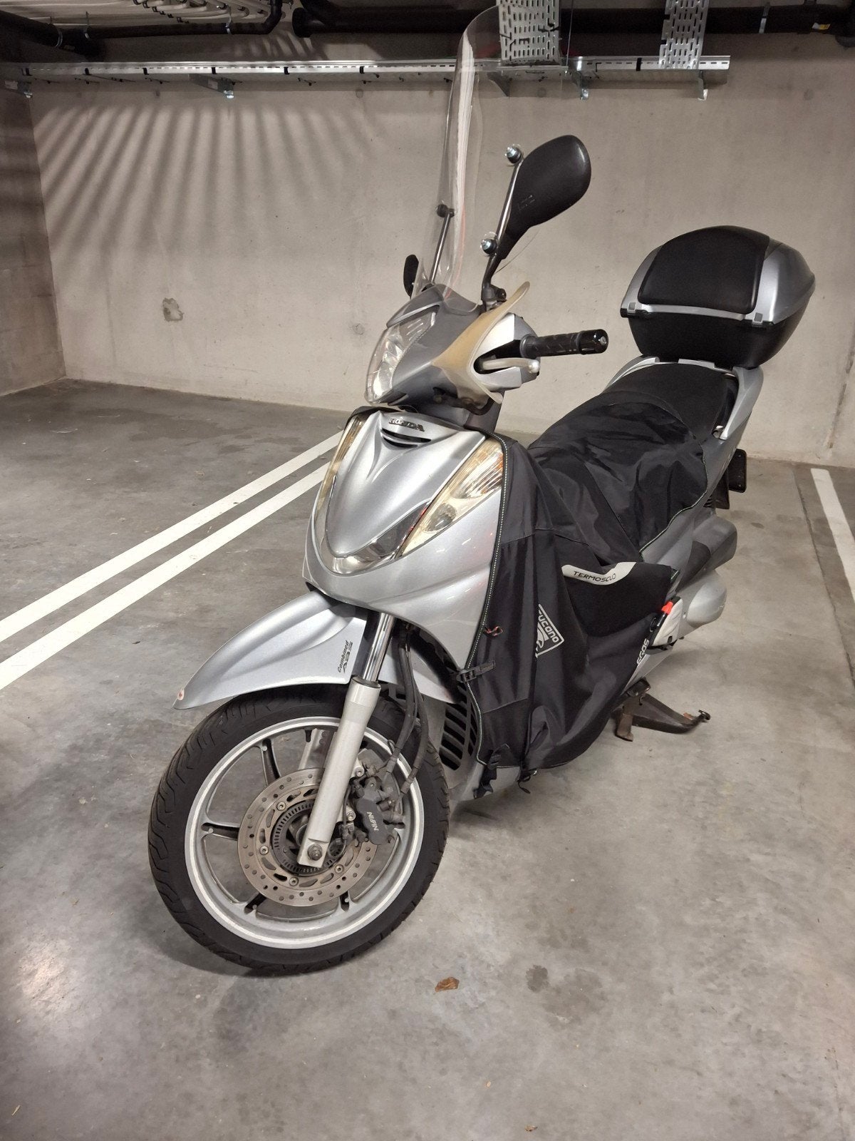 honda sh 300, Motos, Enlèvement