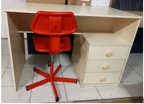 lot : bureau + chaise de bureau pour enfant, Enfants & Bébés, Enlèvement, Utilisé, Autres types