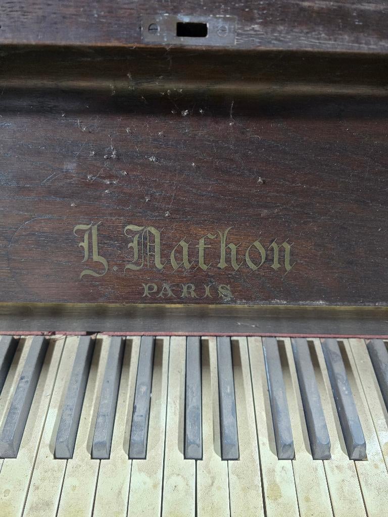 Piano gratis, Enlèvement, Utilisé, Brun, Piano
