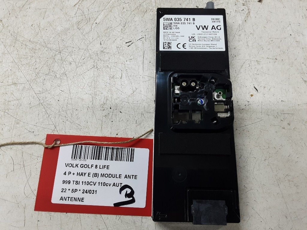 ANTENNE Volkswagen Golf VIII (CD1) (01-2019/-) (5WA035741B), Auto-onderdelen, Gebruikt, Volkswagen, Mevr. I. Hauben, Rue de l'Espoir 34 34
4030  GRIVEGNÉE, BE