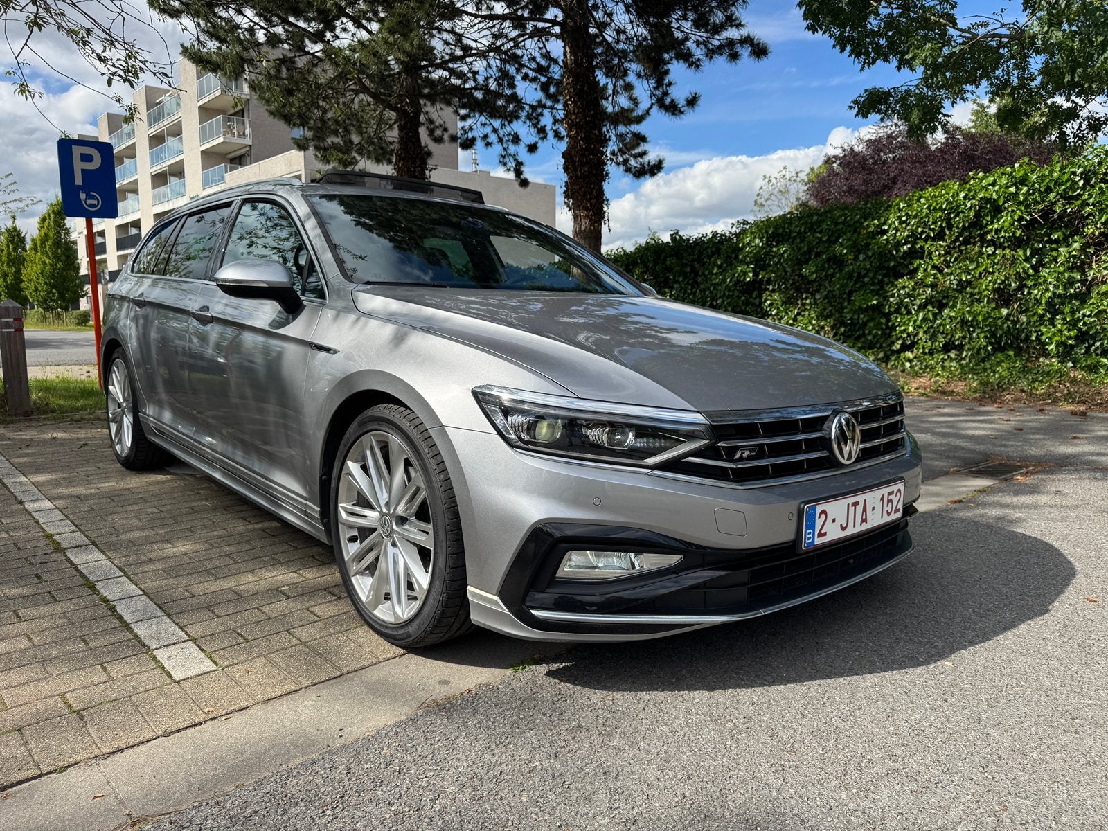 Volkswagen Passat R-Line 2020/2.0diesel 190pk/full option, Auto's, Volkswagen, 1989 cc, 4 cilinders, Leder, 5 deurs
