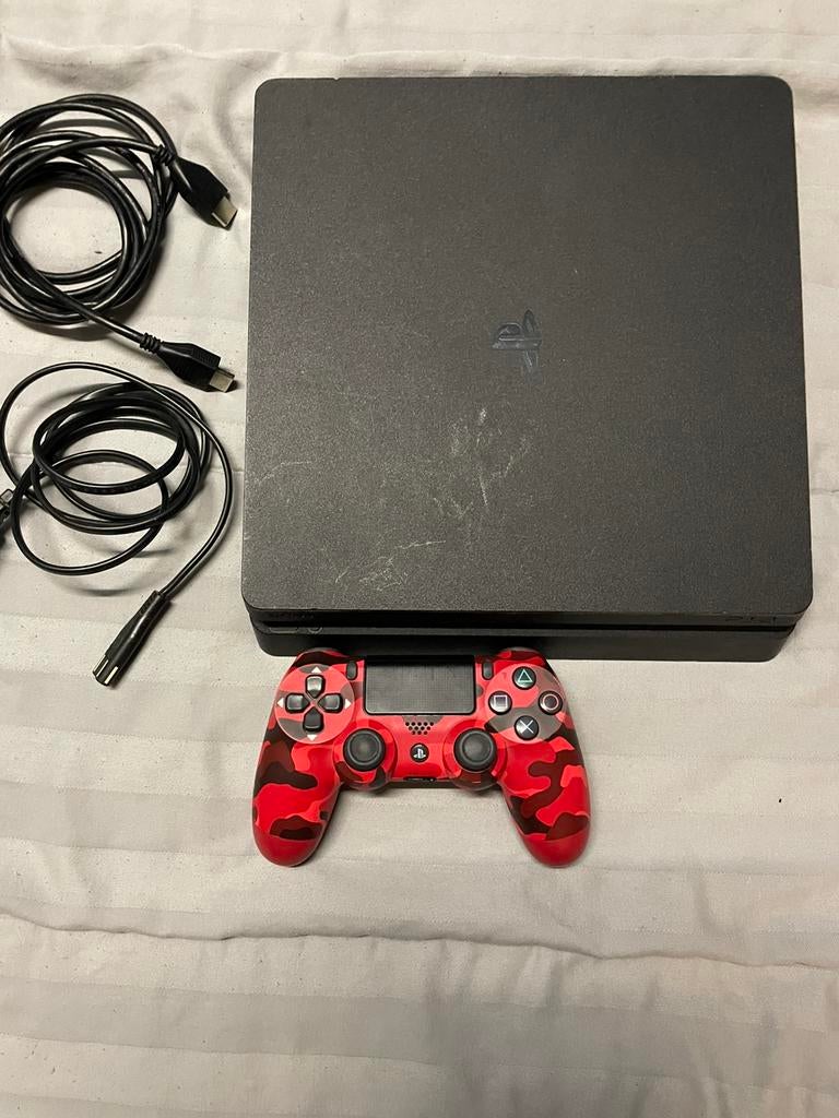 Ps4 met bakje, Games en Spelcomputers, Ophalen, 500 GB, Zo goed als nieuw, Met 1 controller