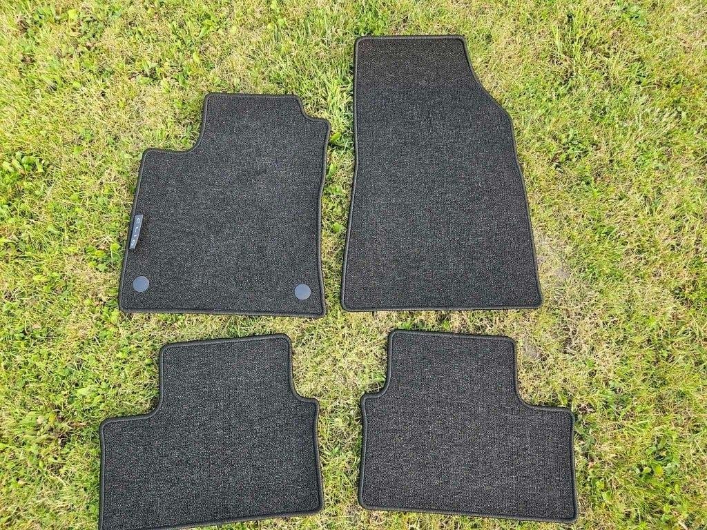 Tapis de sol Renault Clio 2022, Autos : Divers, Tapis de voiture, Enlèvement, Comme neuf