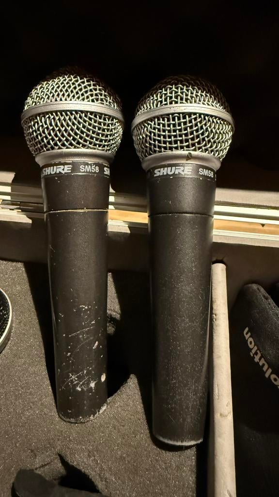 2x Shure SM58 microfoons – goede staat, Muziek en Instrumenten, Ophalen, Gebruikt, Zangmicrofoon