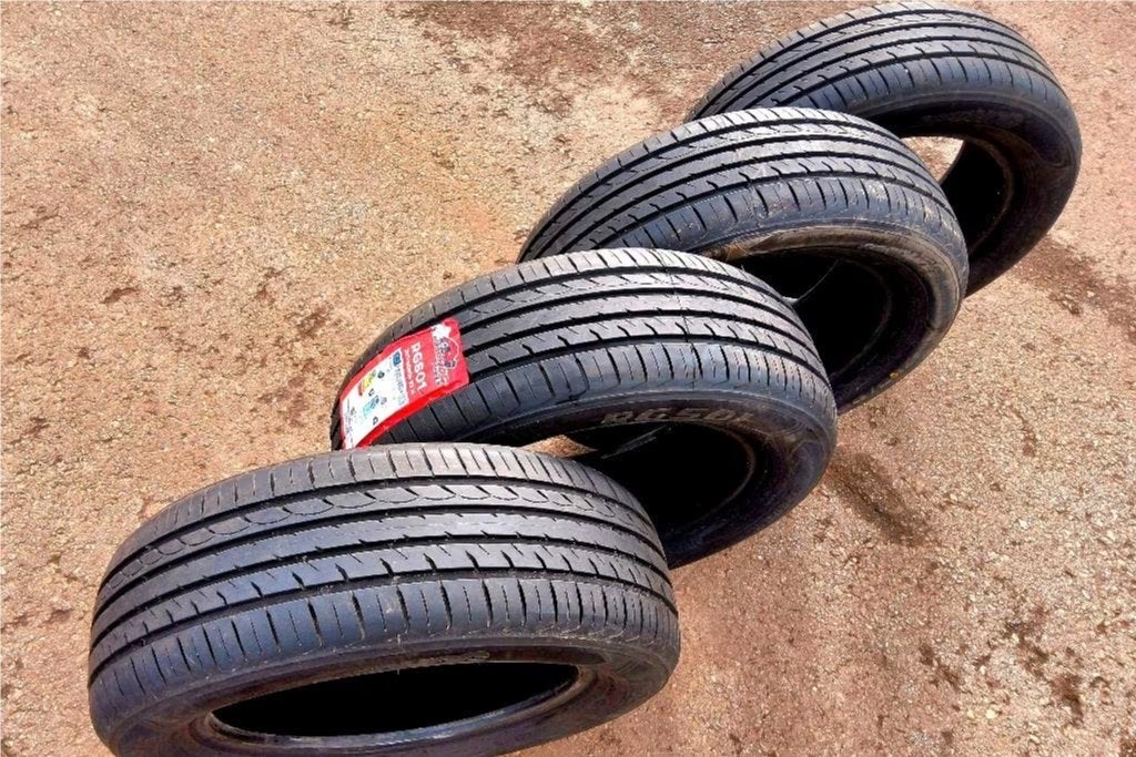 4 nouveaux pneus été 205/60-16 92H, Neuf, 16 pouces, Pneus été, 205 mm