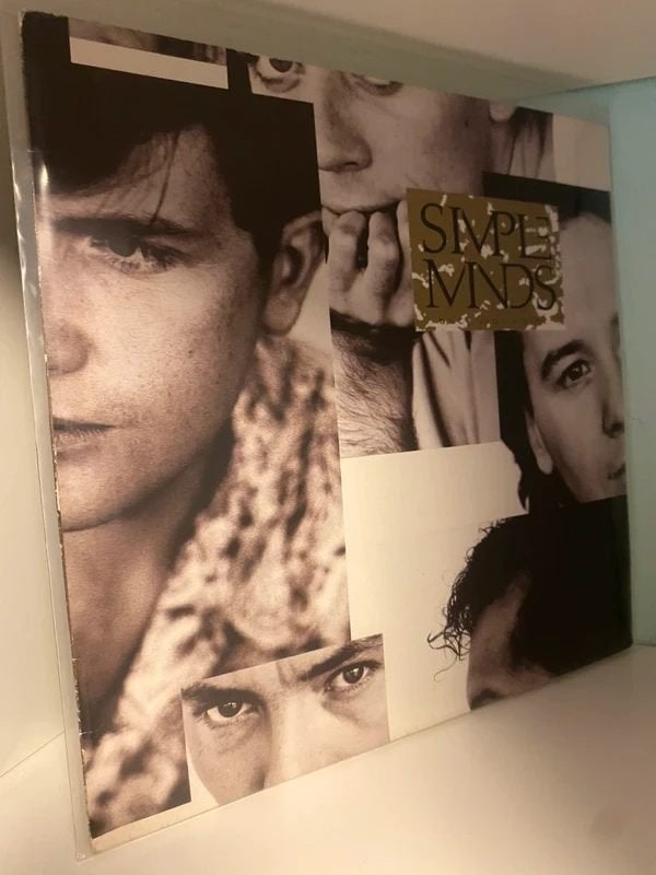 Simple Minds – Once Upon A Time - Europe 1985 (J), LP, Pop rock, Utilisé, Envoi