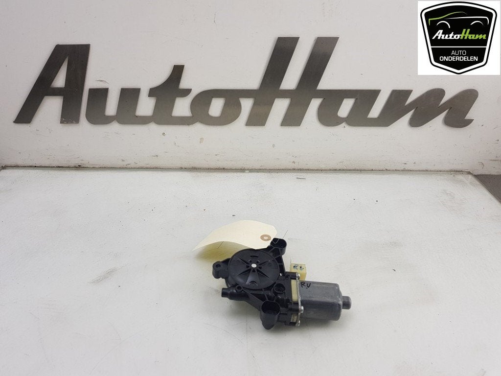 MOTEUR LEVE VITRE ELECTRIQUE Audi A3 Sportback (8VA / 8VF), Robert Bosch AG, Audi, Utilisé, Robert-Bosch-Allee 1
74232  Abstatt, DE