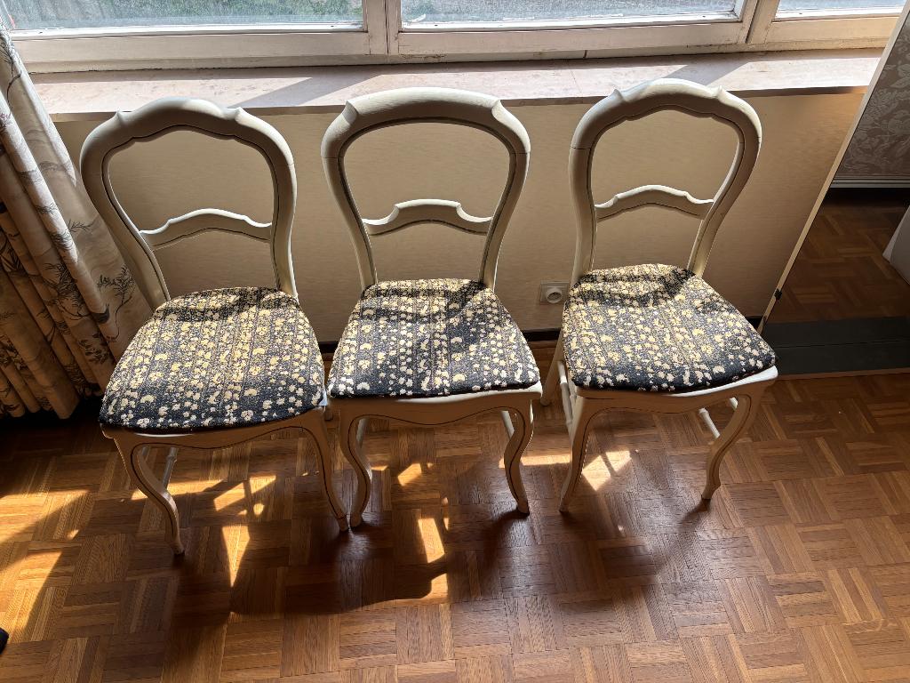 3 chaises à donner, Trois, Autres couleurs, Enlèvement, Utilisé