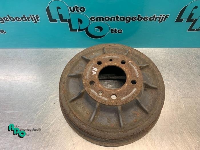 Tambour de frein arrière d'un Peugeot Expert (Expert 07-), -, 3 mois de garantie, Utilisé, -