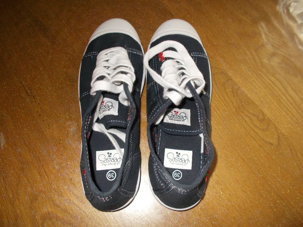 Sneakers bleus neufs "Le temps des cerises" (39)., Neuf, Sneakers et Baskets, Enlèvement, Bleu