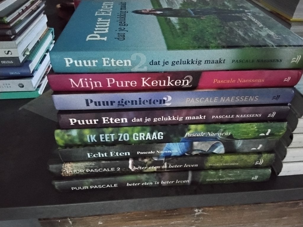 32 Kookboeken, Boeken, Voorgerechten en Soepen, Sandra Bekkari, Gezond koken, Ophalen