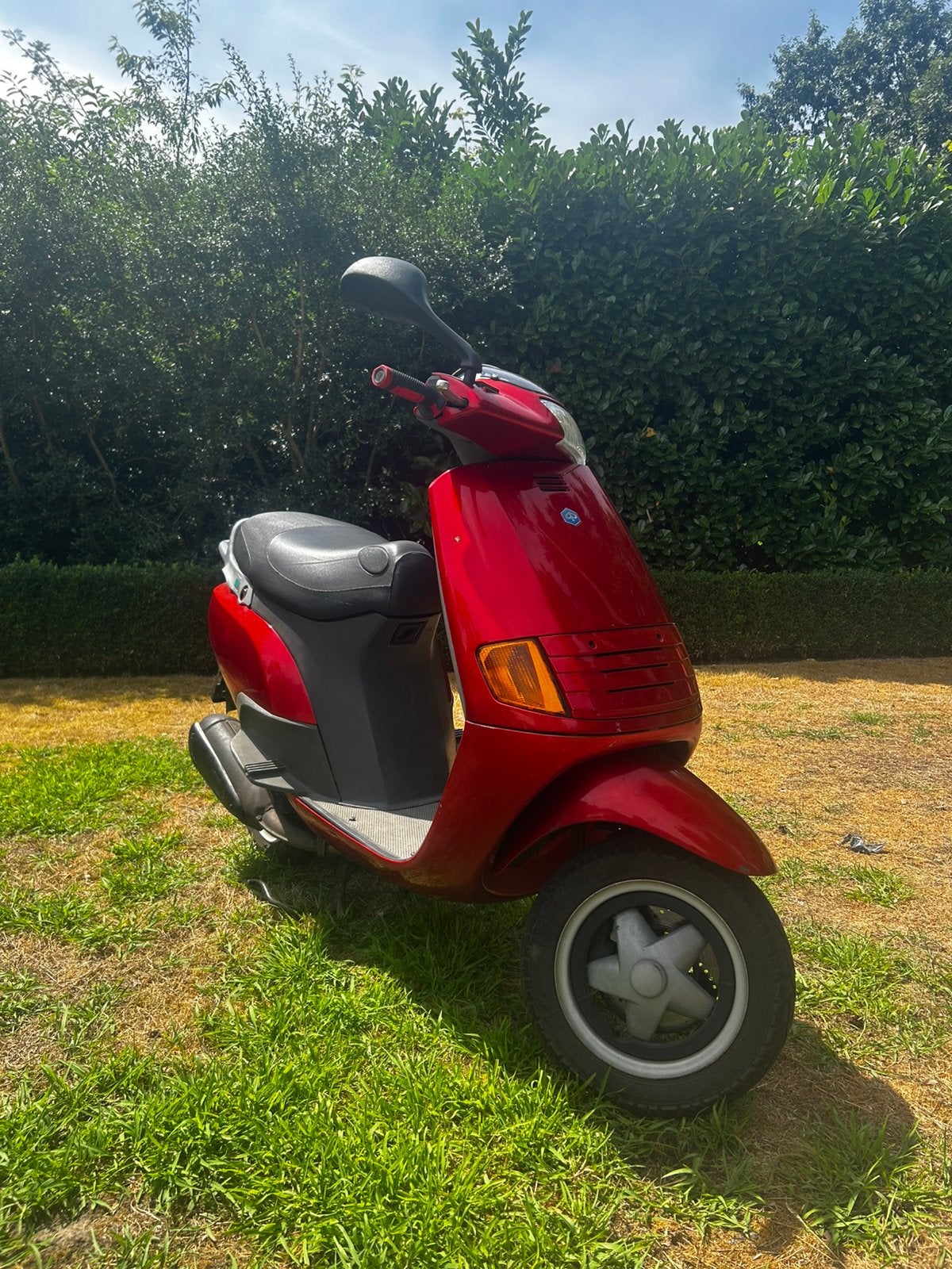 Skipper 172cc A1, Motos, Motos | Piaggio, Particulier, Scooter, jusqu'à 11 kW, 1 cylindre, Permis Moto A1 minimum, ABS, Transmission par cardan