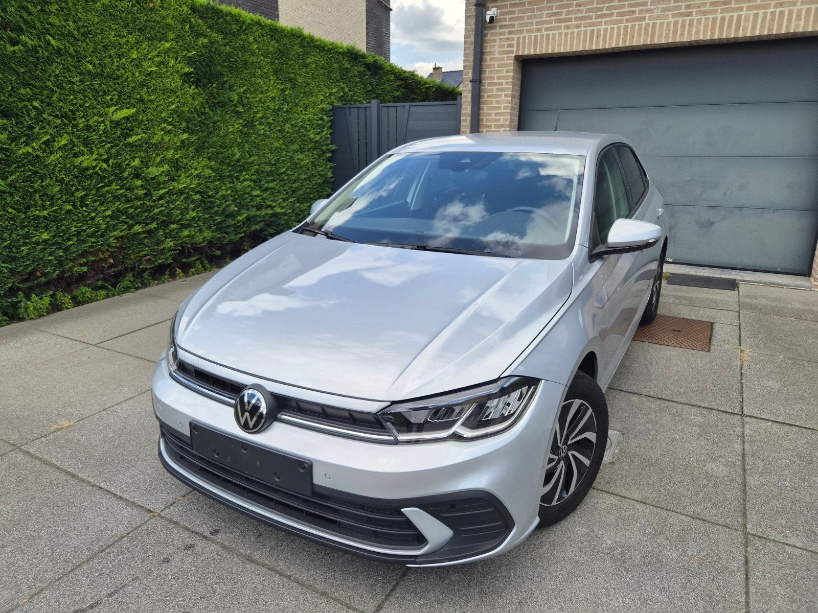 Volkswagen Polo 1.0 TSI DSG /CAMERA/CARPLAY/LED/ *TOP DEAL*, Autos, Argent ou Gris, Achat, Euro 6, Entreprise