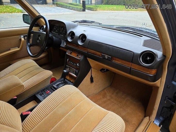 Mercedes 280E (W123) Oldtimer (volledige optie) 100% origine, Auto's, Automaat, 4 deurs, Achterwielaandrijving, Beige