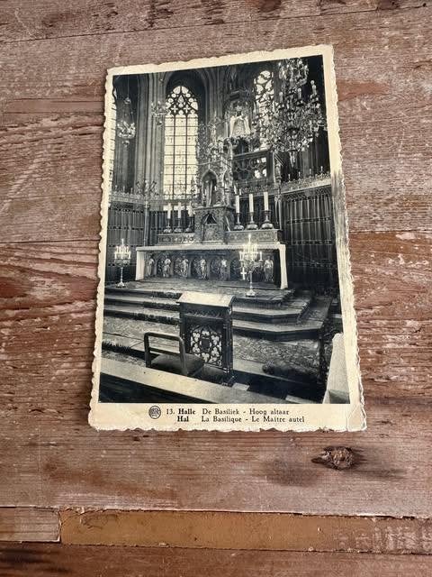 postkaart Halle de basiliek hoog altaar, Verzamelen, Ophalen of Verzenden, Gelopen, Vlaams-Brabant