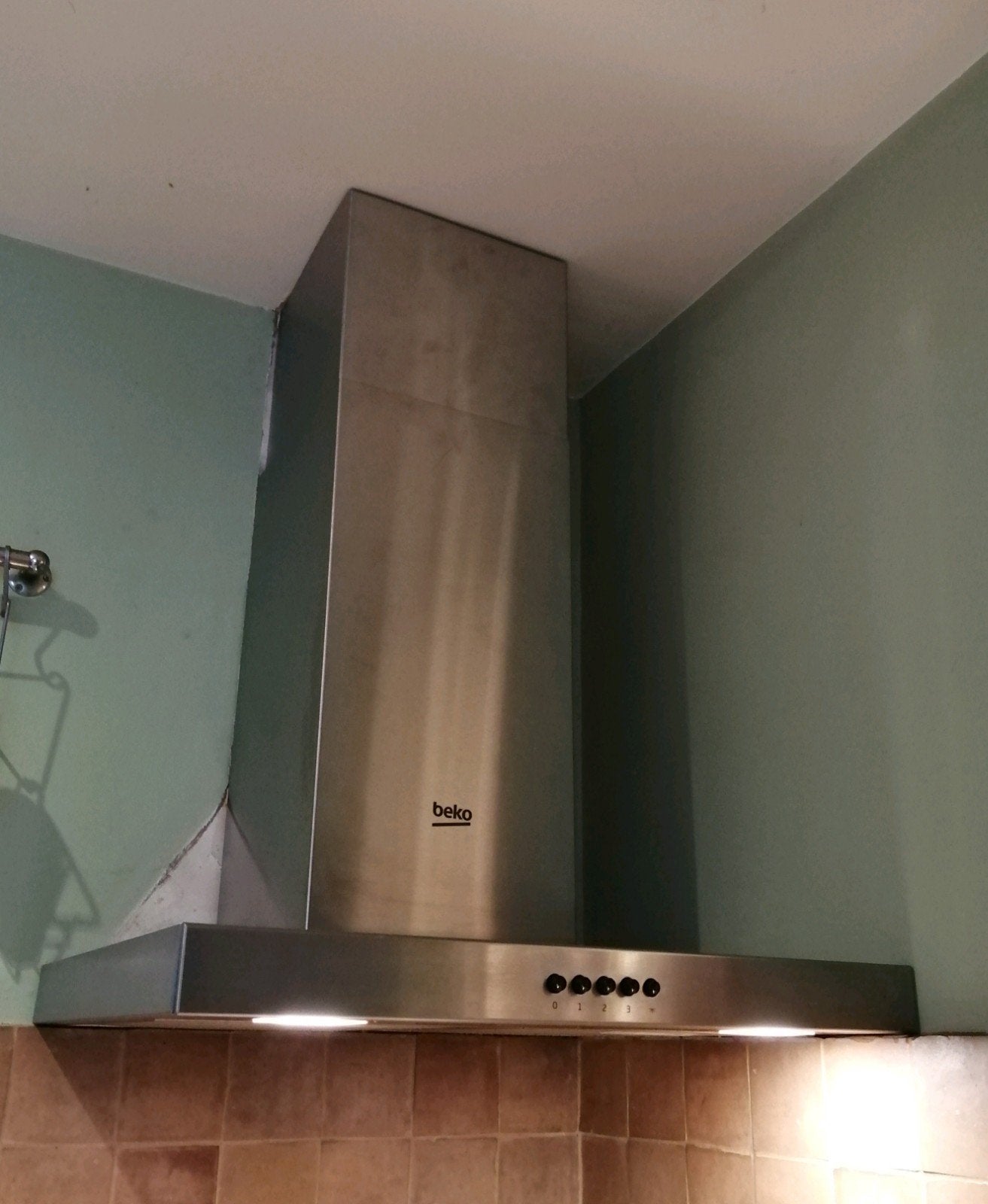 Beko dampkap inox in zeer goede staat, Elektronische apparatuur, Afzuigkappen, Ophalen, Wandschouwkap, Zo goed als nieuw, 600 tot 800 m³ per uur