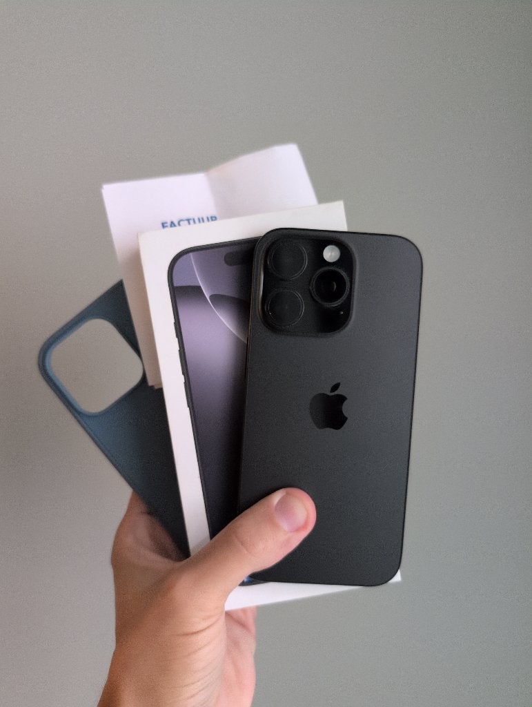 iPhone 16 Pro 256GB Zwart, factuur, 90% batt., Zwart, Zo goed als nieuw, Zonder simlock, Zonder abonnement