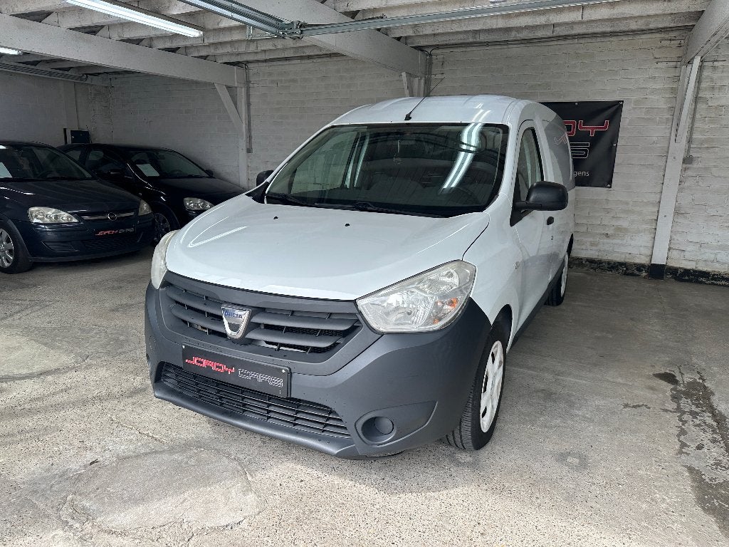 Dacia Dokker *Lichte vracht! - Gekeurd voor verkoop!*, Auto's, Voorwielaandrijving, Stof, Zwart, 4 cilinders