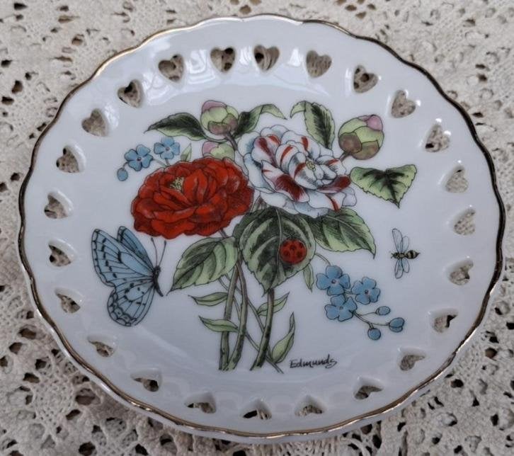 Sierbordje, rozen, vergeet me nietjes, vlinder, Ophalen of Verzenden