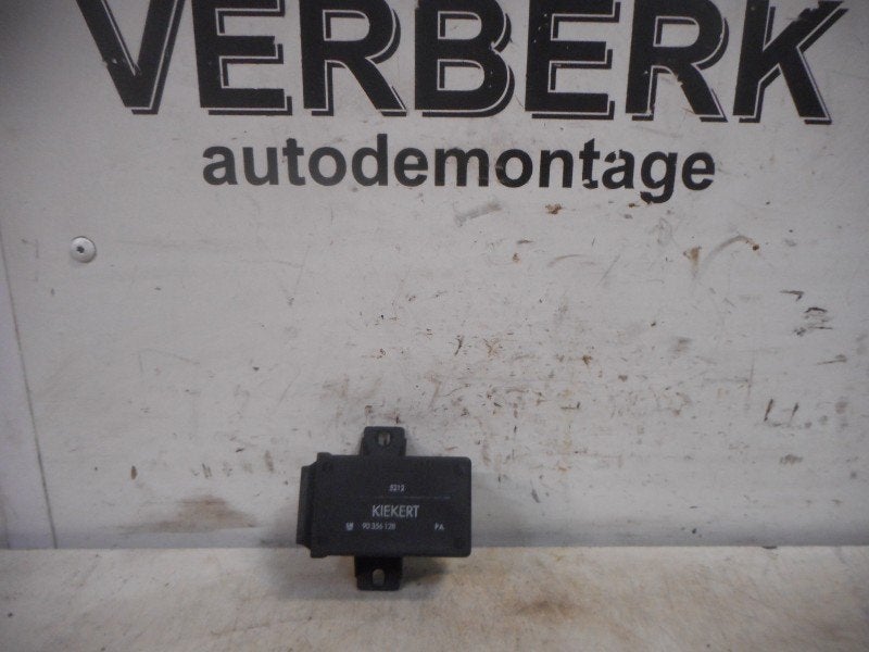 COMPUTER CENTRALE VERGRENDELING Opel Calibra (90356N128), Gebruikt, Opel, Opel Automobile GmbH, Kontakt-opel@opel.com