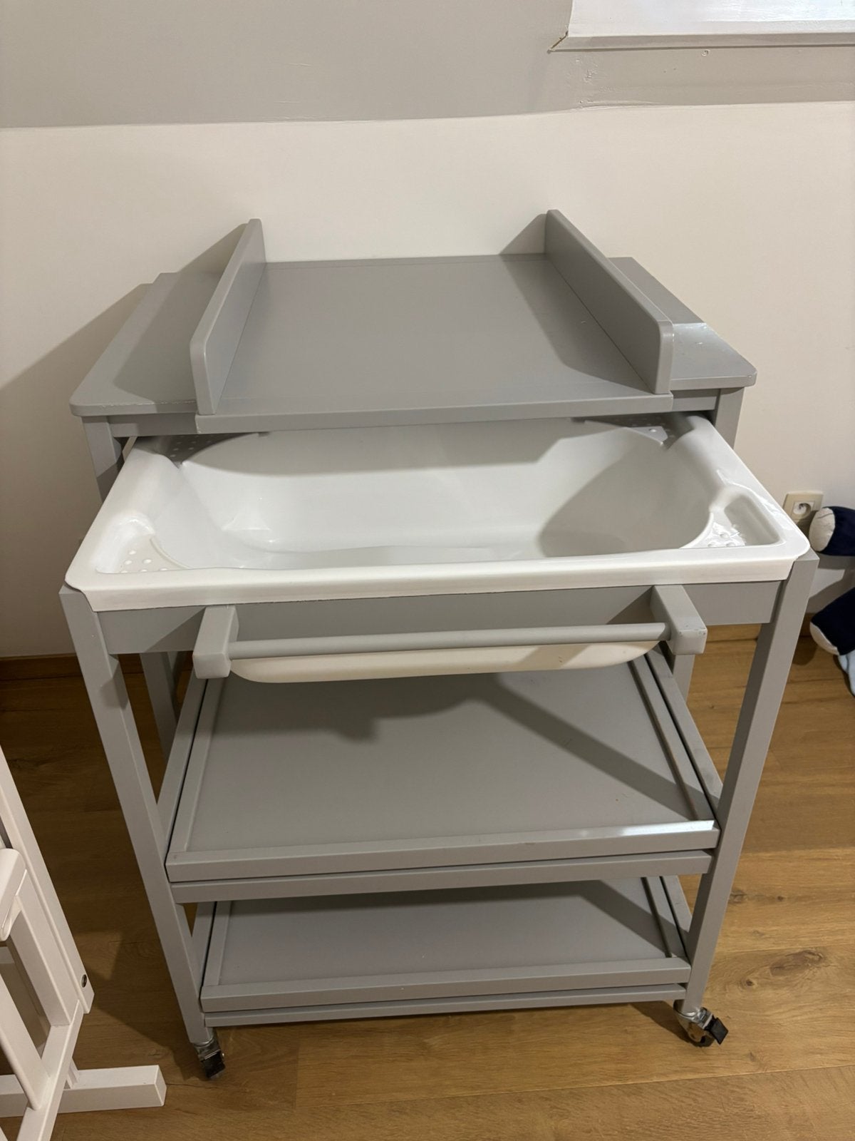Verzorgtafel en babybadje in 1, Kinderen en Baby's, Ophalen, Gebruikt