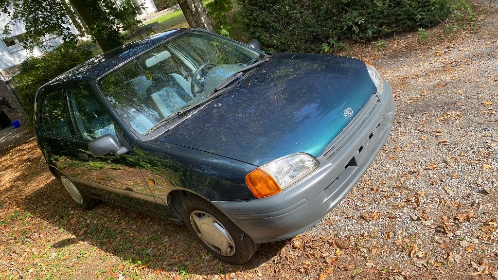 Toyota Starlet 1.3 – 1998 – 150.000 km – bon état sauf frein, Auto's, Voorwielaandrijving, 4 zetels, Stof, 4 cilinders