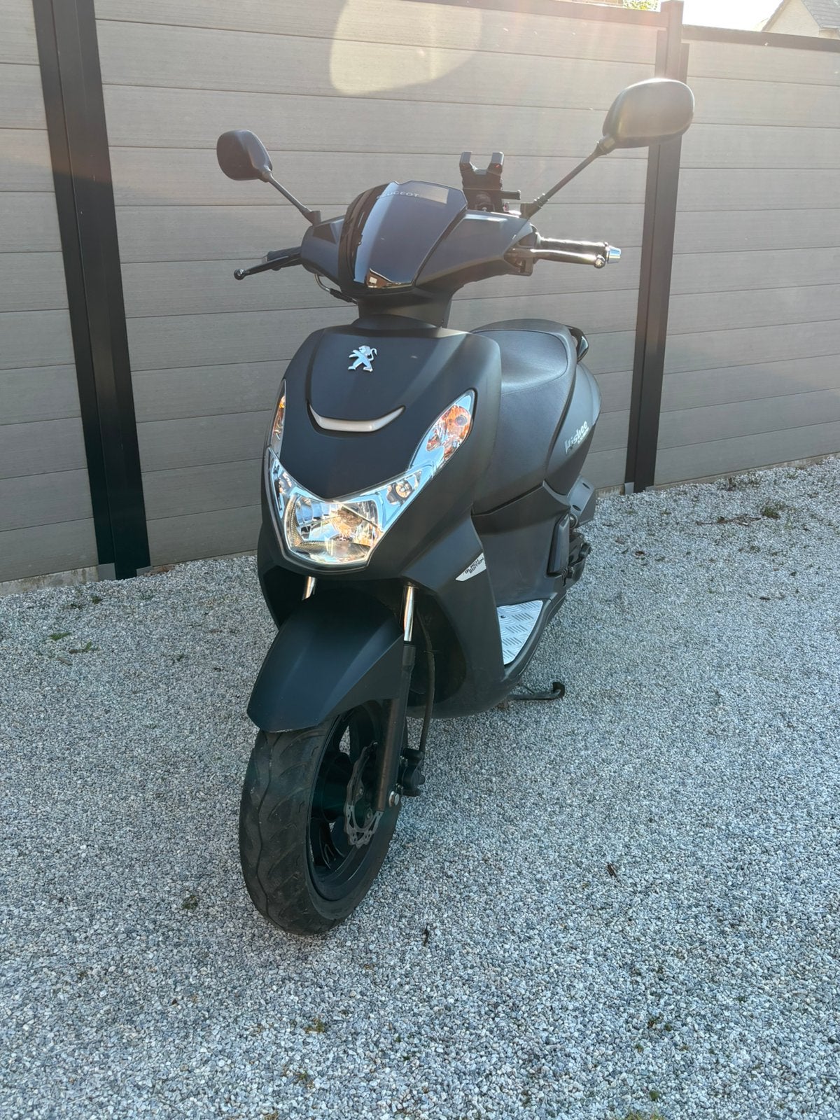 Peugeot Kisbee 50cc – 2019 – 14.554 km, Fietsen en Brommers, Ophalen, Gebruikt, Klasse A (25 km/u), Benzine
