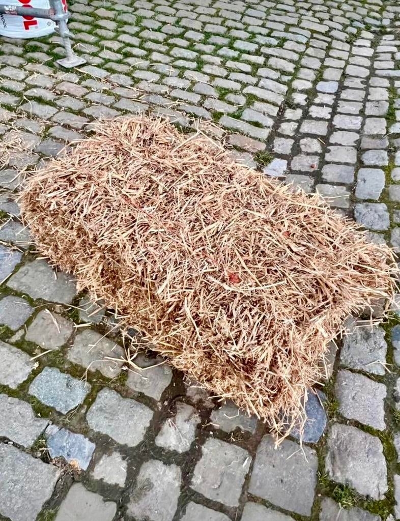 Strobaal, Ophalen, Nieuw