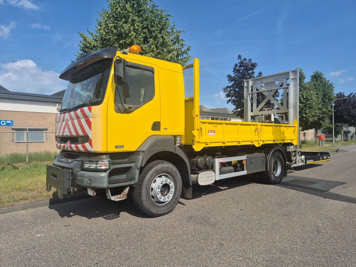 Renault Kerax 320 Kerax 320 dci hardox kipper 28000 km ex be, Overige kleuren, Renault, Te koop, Airconditioning