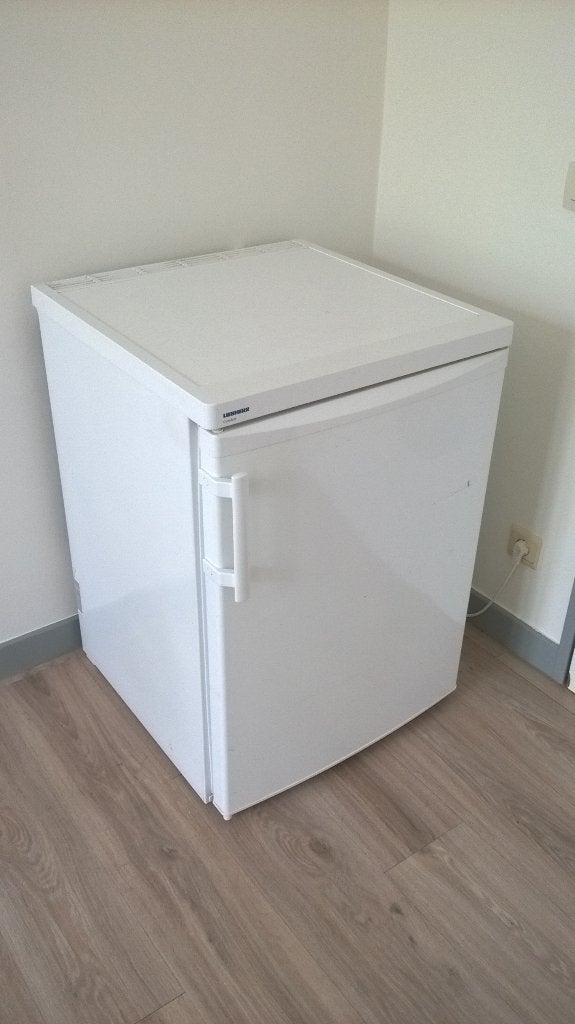 Kasten - tafel - stoelen - bed - frigo perfecte nieuwe staat, Ophalen, Zo goed als nieuw