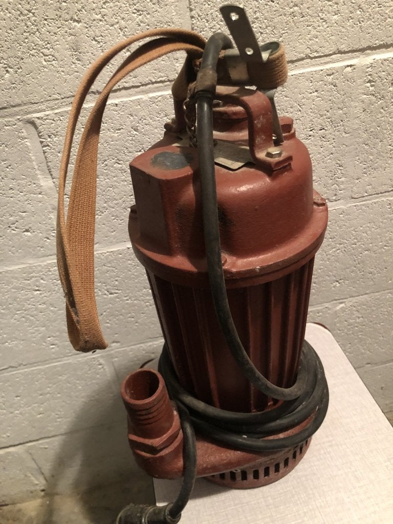 Gietijzeren dompelpomp, Enlèvement, Utilisé, Électrique, Pompe à eaux claires