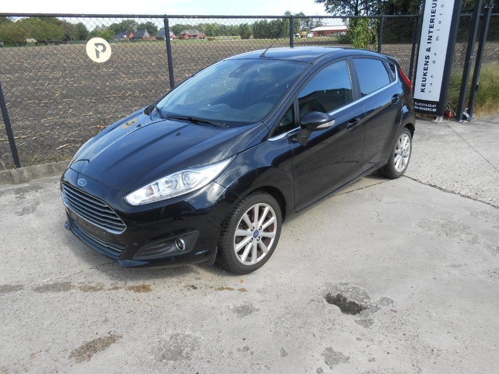 Ford Fiesta Titanium, Auto's, Voorwielaandrijving, Verwarmde buitenspiegels, Stof, Zwart