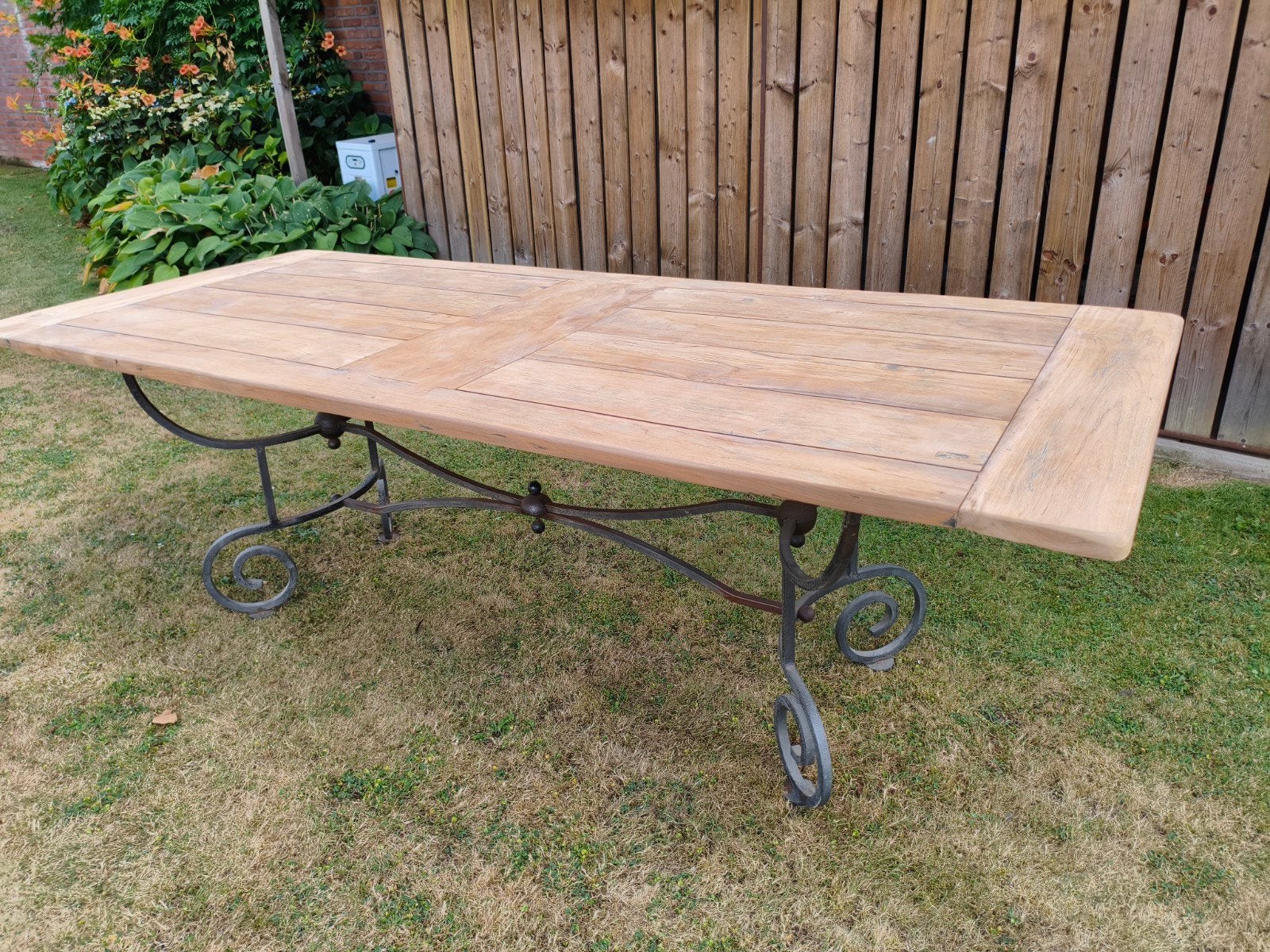 Tuintafel, Ophalen
