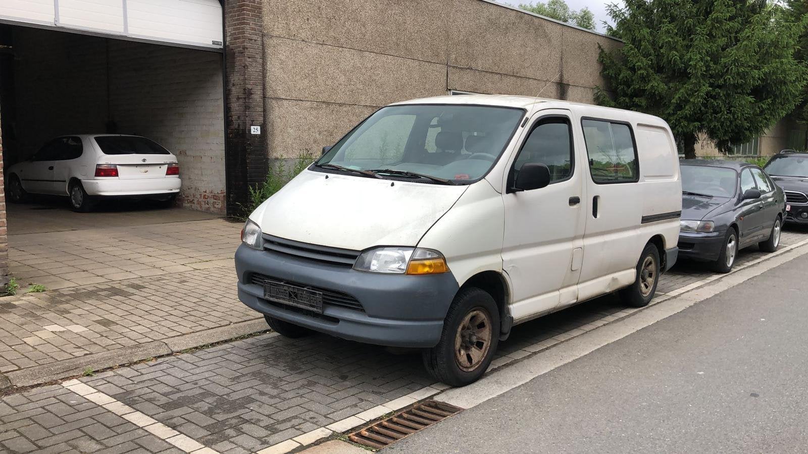 Toyota Hiace 2.4 Diesel – EXPORT, Enlèvement