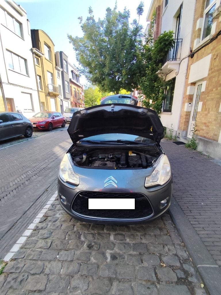 Citroën C3 Phase 2 1.1 Essence (NON PureTech)2012 187 XXX km, Autos, Citroën, 1124 cm³, Argent ou Gris, Achat, 139 g/km