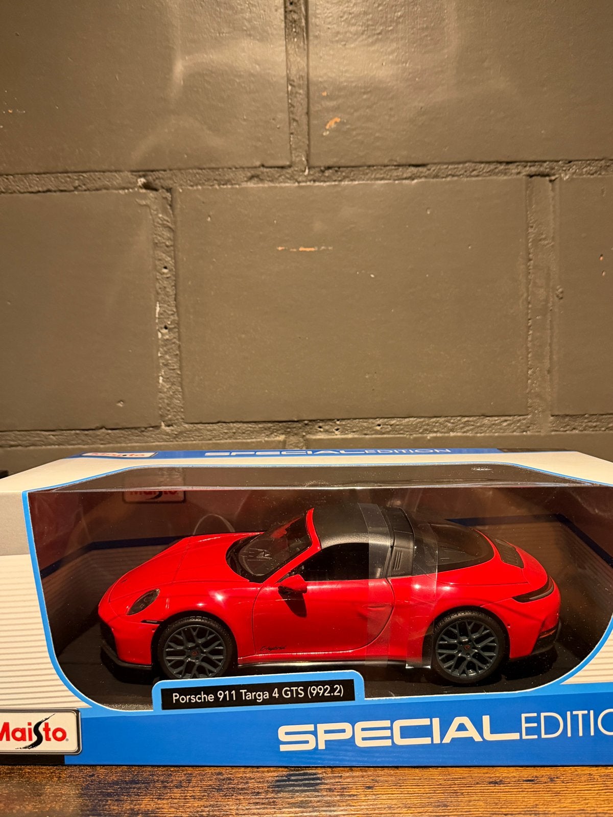 Porsche 911 Targa 4 GTS, Ophalen, Zo goed als nieuw, Maisto